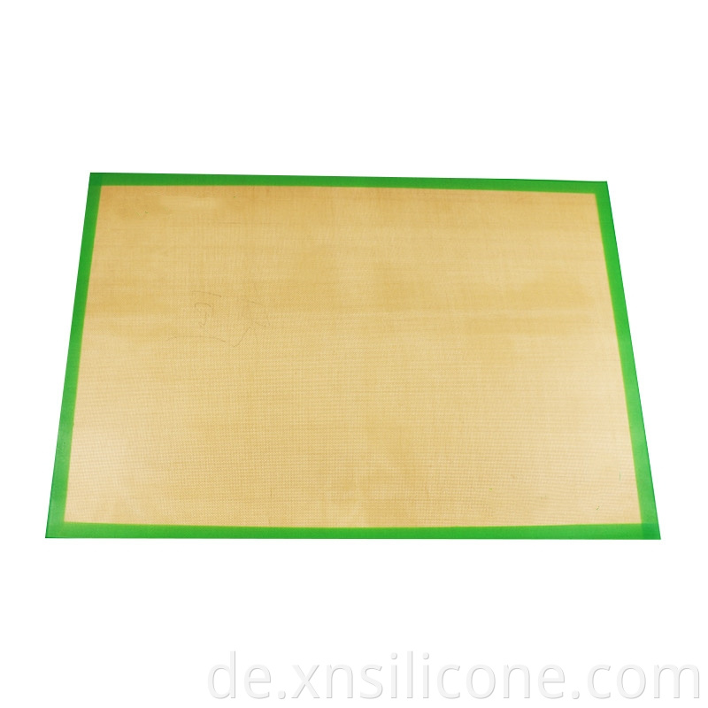 Silicone baking mat